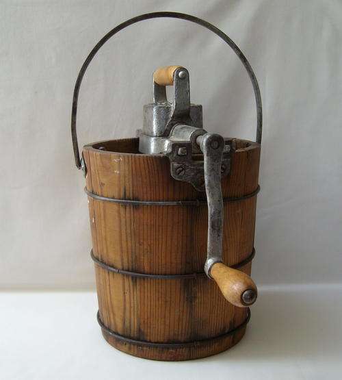 ANTIQUE HUSQVARNA RELIANCE SWEDISH ICE CREAM MACHINE c1900
