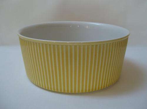 VINTAGE VILLEROY & BOCH 18cm SOUFFLE DISH