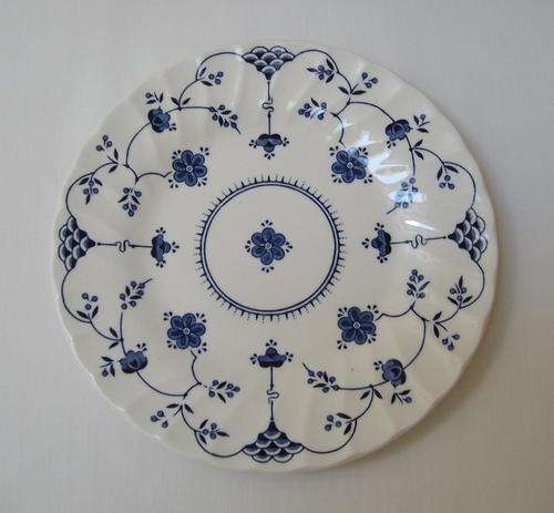 VINTAGE CHURCHILL THE GEORGIAN COLLECTION 'FINLANDIA' 17cm SIDE PLATE