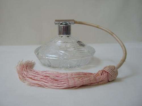 VINTAGE LA BOHEME ROSE PATTERN CUT-GLASS PERFUME ATOMISER