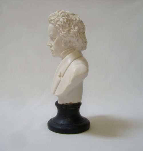 VINTAGE FAUX MARBLE BEETHOVEN BUST