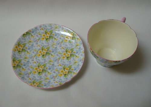 VINTAGE SHELLEY 'PRIMROSE' PATTERN 12586 COFFEE DUO c1945-1966 ~ Cup cracked!