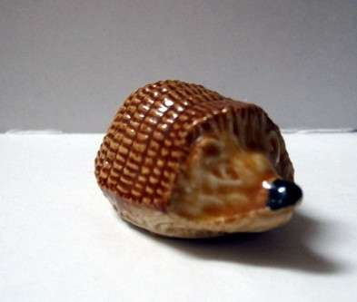 WADE WHIMSIE ~ HEDGEHOG