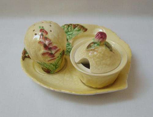 CARLTON WARE YELLOW FOXGLOVE PART CRUET SET