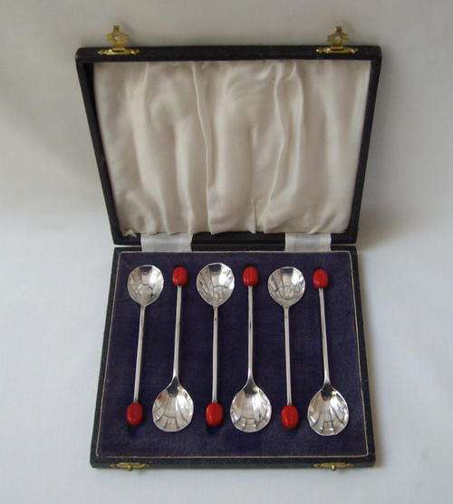 BOXED SILVER PLATED COFFEE BEAN SPOONS