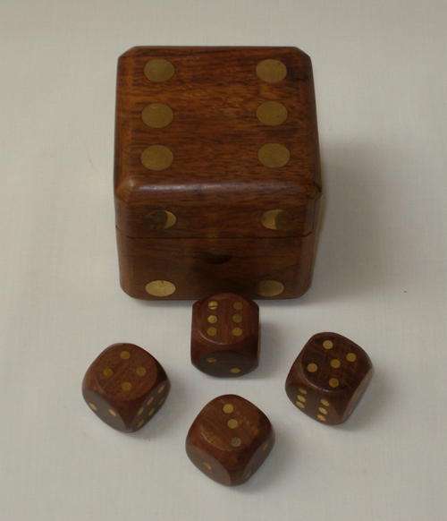 WOOD WITH BRASS INLAY DICE BOX AND FOUR DICE