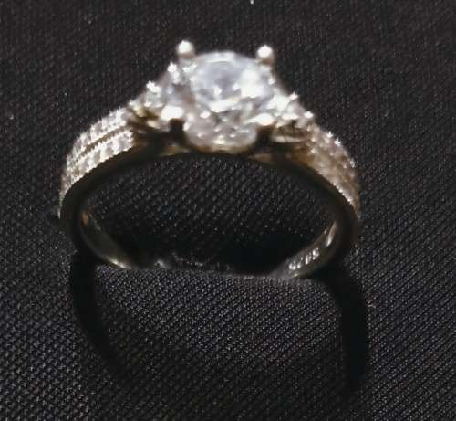925 Sterling Silver Ladies Ring