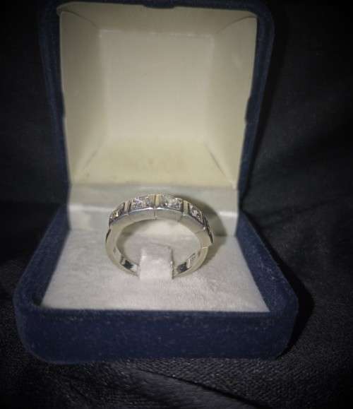 MAGNIFICENT SOLID 925 STERLING SILVER RING!!!