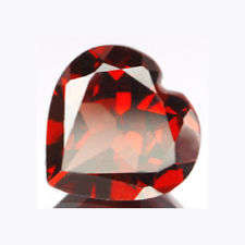 GARNET HEART CUT  8 X 8 mm