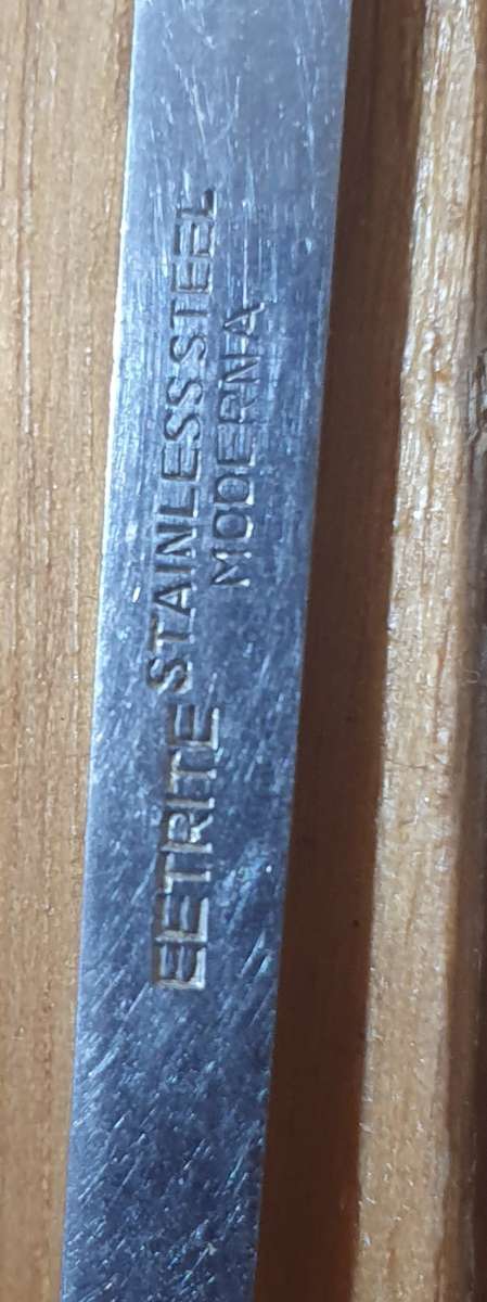 VINTAGE SECONDHAND QUALITY JAPAN MADE FONDUE SKEWERS SET.