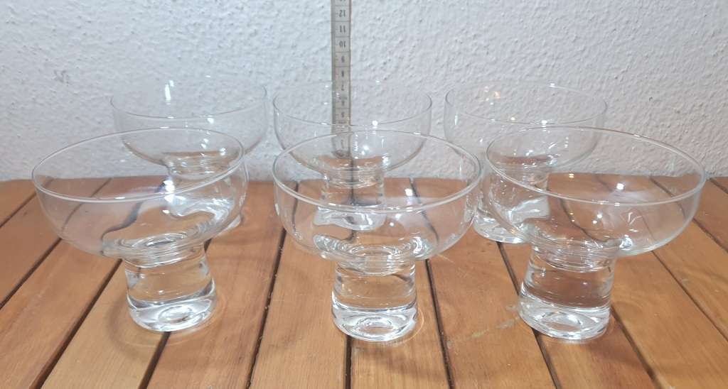 BRAND NEW SET OF 6 CUT GLASS DESSERT CUPS