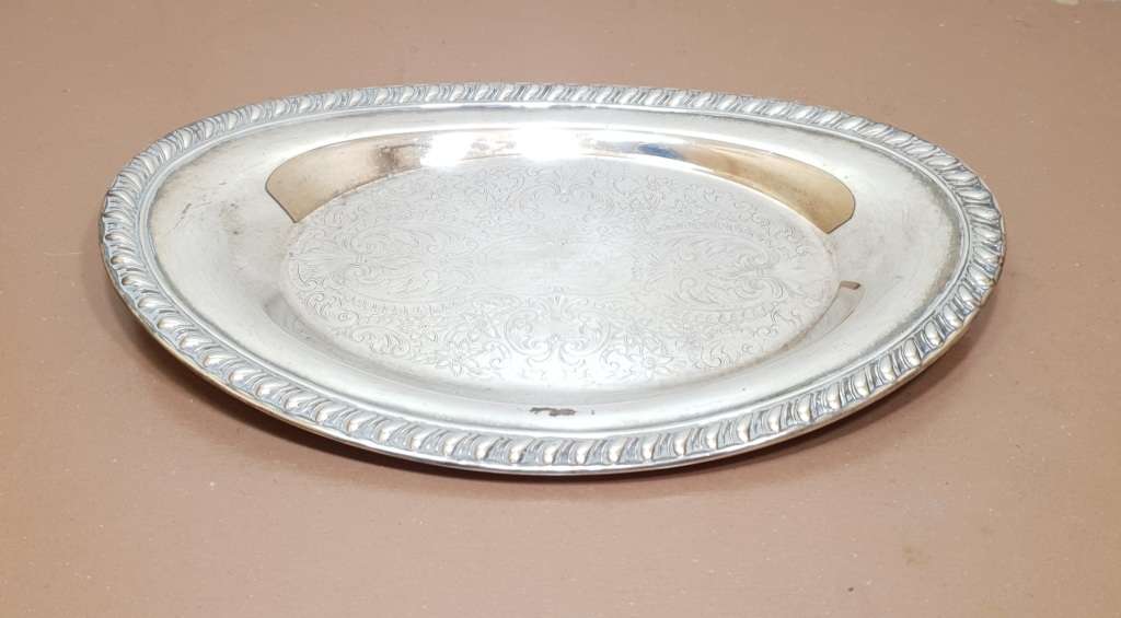 Demo Stock - Beautiful Silver Plated Fruit / Snack tray in excellent condition.