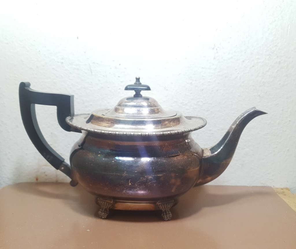 4 Piece Rare Antique Hallmarked English Tea set by  Viners of Sheffield - England in good condition.