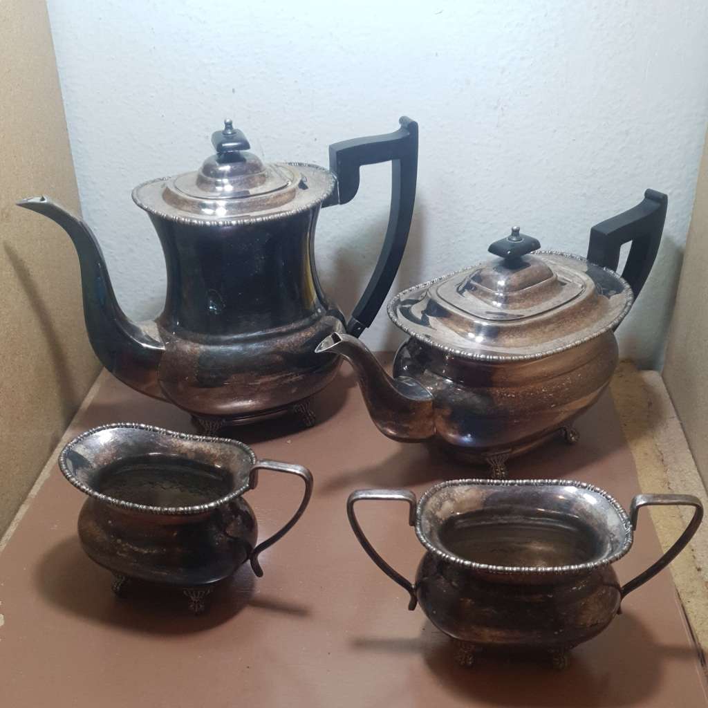 4 Piece Rare Antique Hallmarked English Tea set by  Viners of Sheffield - England in good condition.