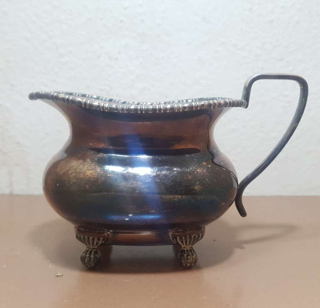 4 Piece Rare Antique Hallmarked English Tea set by  Viners of Sheffield - England in good condition.