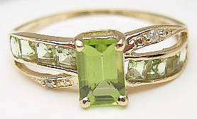 10KT SOLID GOLD RING WITH GENUINE PERIDOT - Please read!!!!!