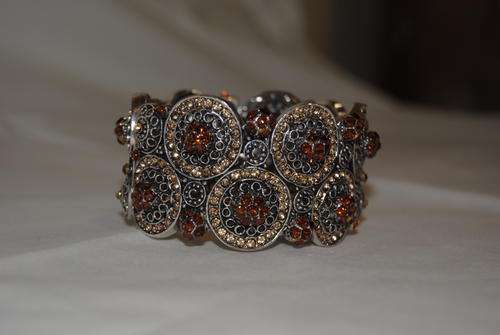 Light gold & orange crystal  metal braclet