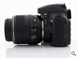 "AS NEW " NIKON D3000 + 18- 55 LENS IN 100% PERFECT CONDITION- FREE MEMORY CARD AND CARRY BAG.
