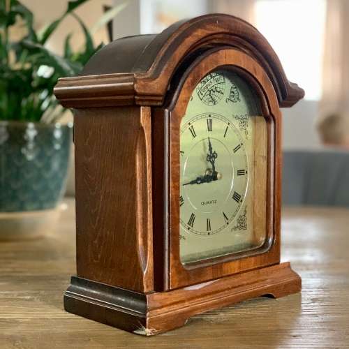 Tempus Fugit Antique Mantel Clock