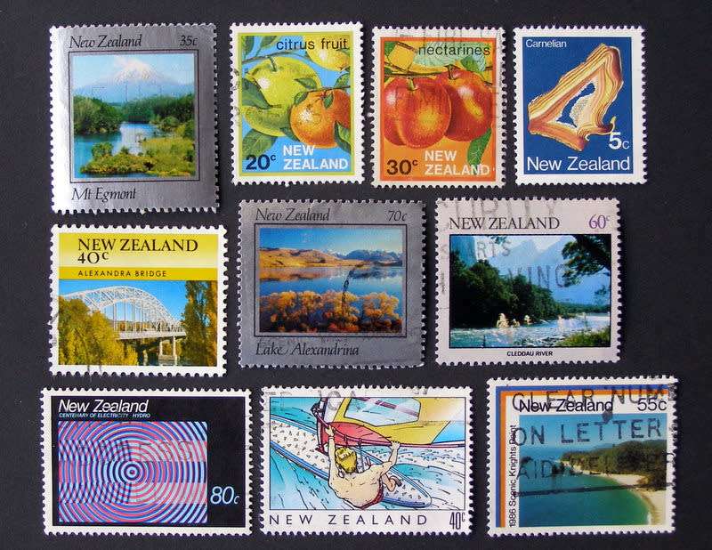 NEW ZEALAND - Assorted Stamps 1980s