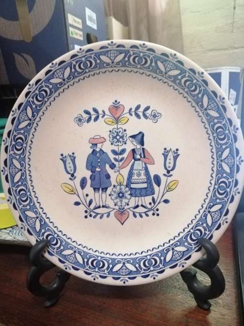 Johnson Brothers Hearts and Flowers Plate