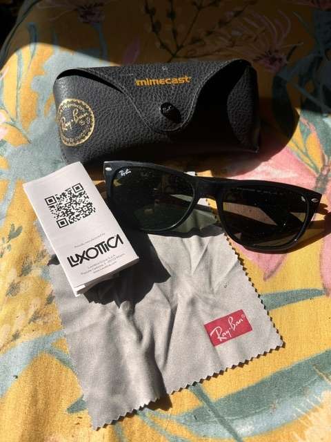 Authentic Ray Ban Sunglasses!!! Wayfarer