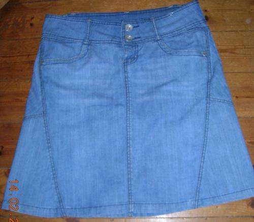 STUNNING WOOLWORTHS SKIRT - BRAND NEW!