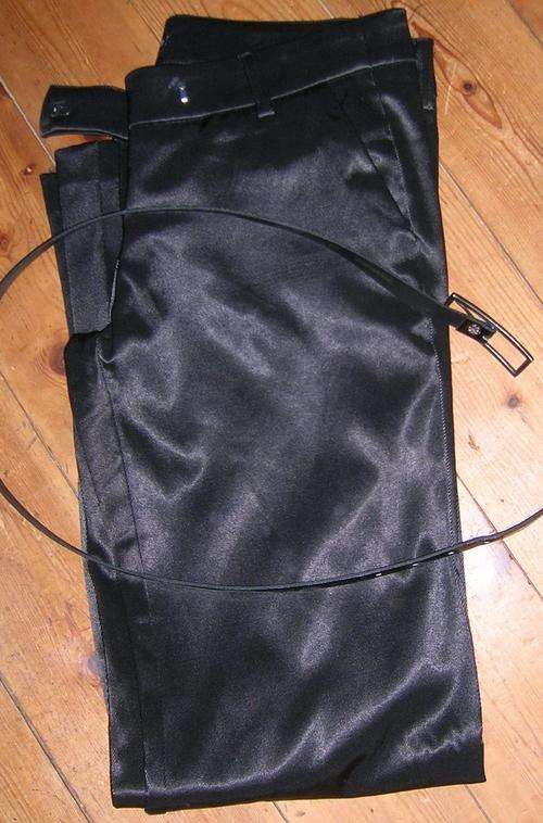 very cool yde satin black pants with belt