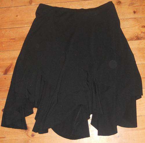 CUTE BLACK SKIRT FROM EDGARS