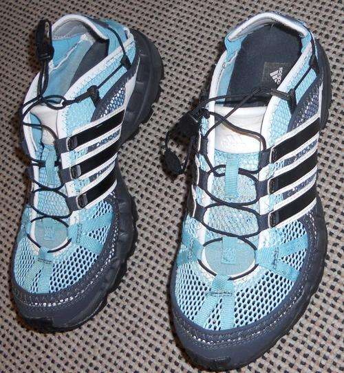 STUNNING ADIDAS RUNNING SHOES!!!