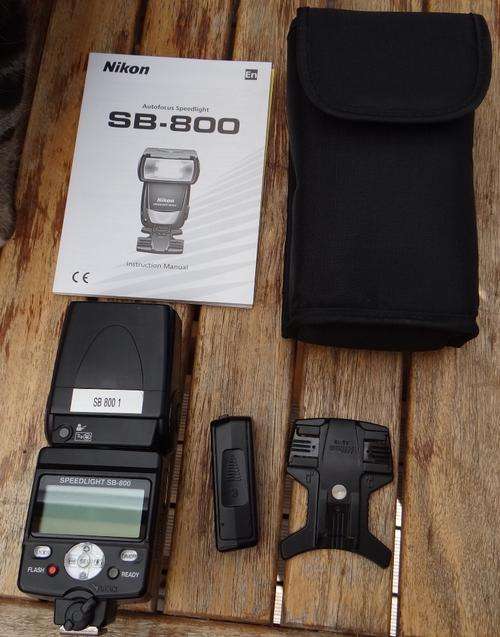 NIKON SB 800 SPEEDLIGHT FLASH
