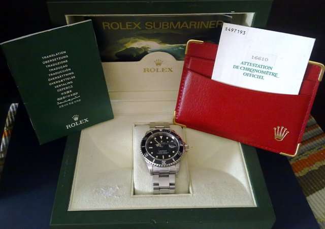 ROLEX SUBMARINER MODEL 16610  *no reserve*