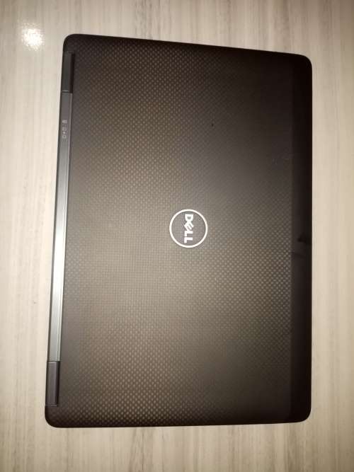 DELL LATITUDE E7250 i5 5300 8 GB RAM