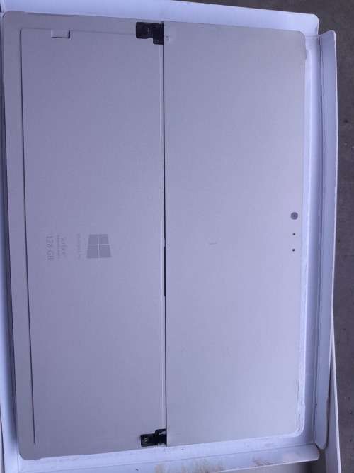 MICROSOFT SURFACE 1631 PRO 3 SILVER FOR SPARES