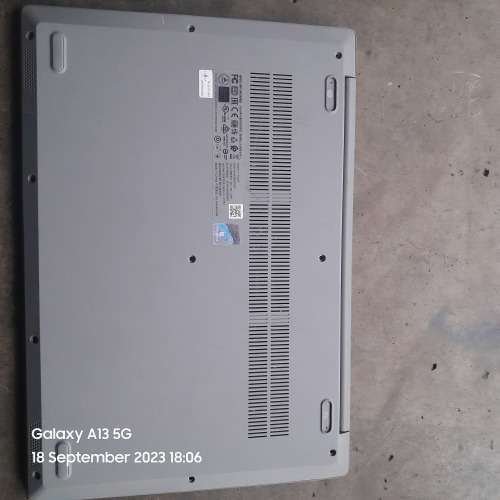 LENOVO IDEAPAD 3 81WQ NEEDS SCREEN