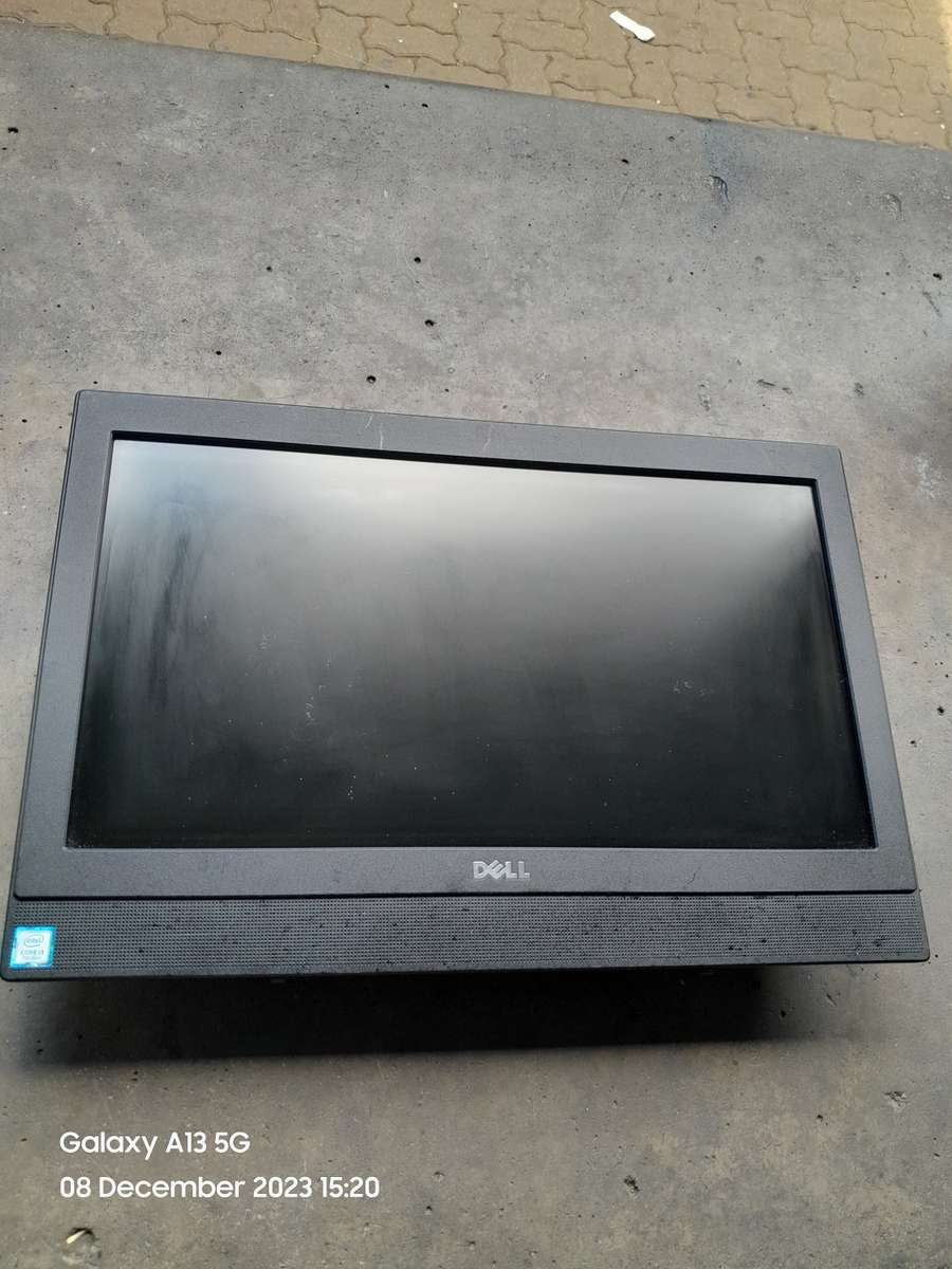 LATE ENTRY DELL OPTIPLEX 3050 i3 7th Gen ALL IN ONE PC