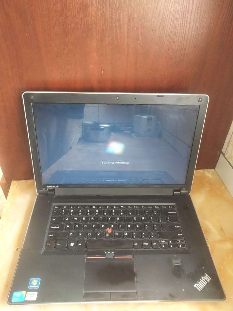 HEAVY DUTY LENOVO THINKPAD EDGE i3 Windows 10