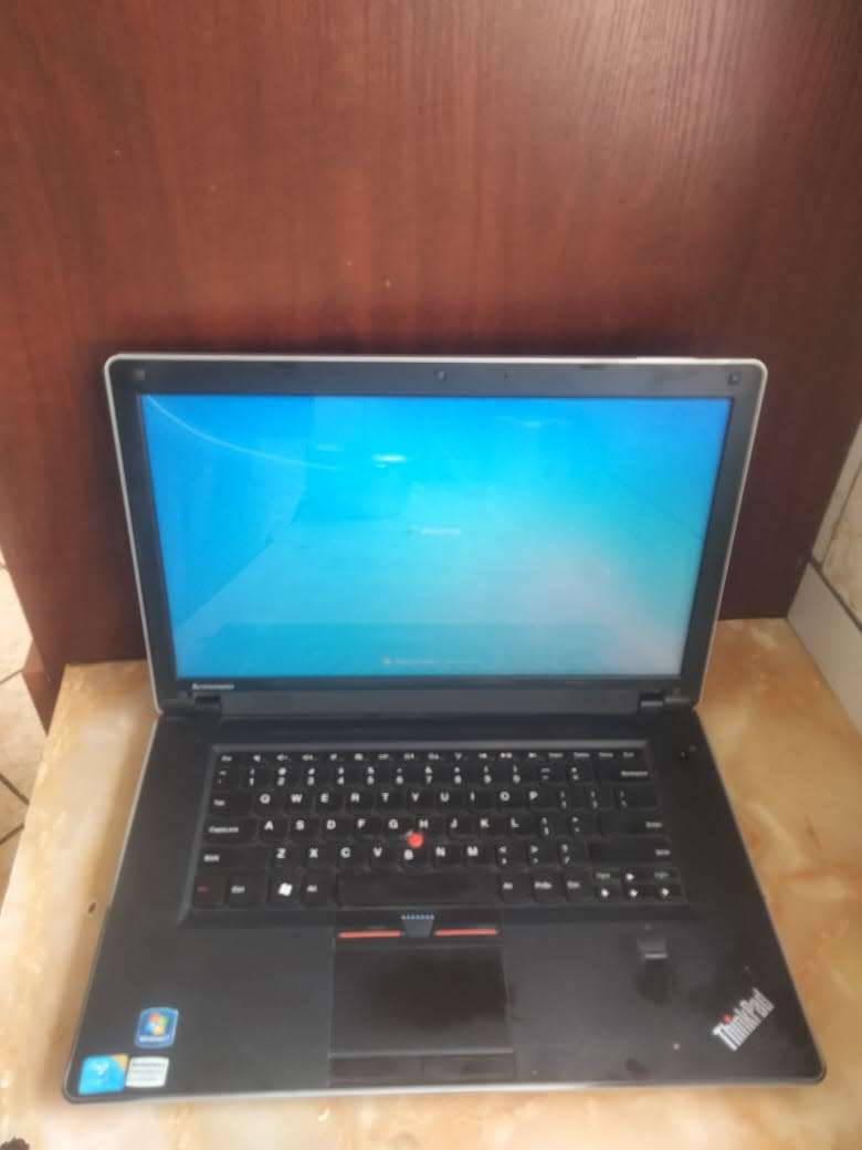HEAVY DUTY LENOVO THINKPAD EDGE i3 Windows 10