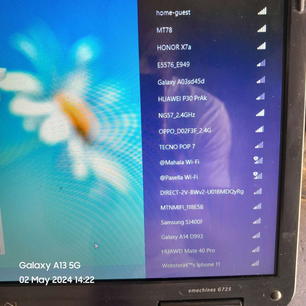 EMACHINES G725 PENTUM (R) DUAL CORE WITH 2 HARD DRIVE SLOTS LAPTOP