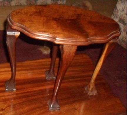 CUTE BALL & CLAW  SIDE TABLE