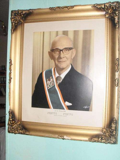 LARGE GILDED FRAME WITH GLASS FROM 1968