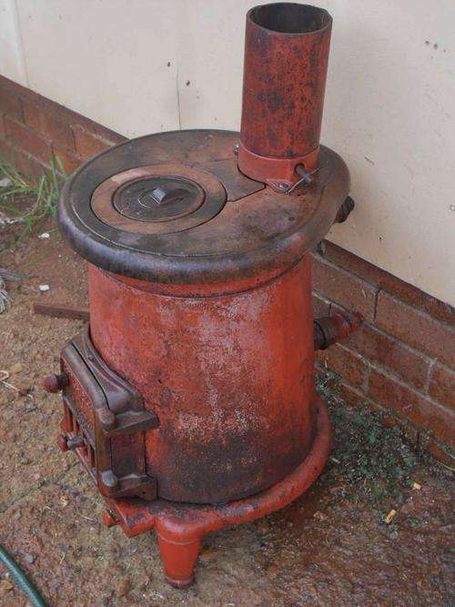 COTTAGE FALCO COAL STOVE---ALSO KNOWN AS THE 'DONKEY!!!'