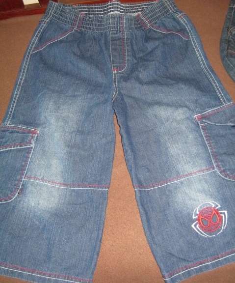 NEW. 2 Pants 9-10 &8 - 9yrs, 1 Gholf shirt 7 - 8 yrs, 1 Long sleeve t shirt 7 - 8yrs