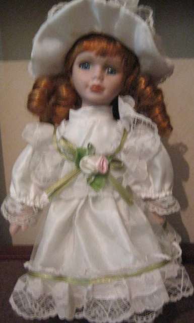 Porcelain Doll +/- 20cm