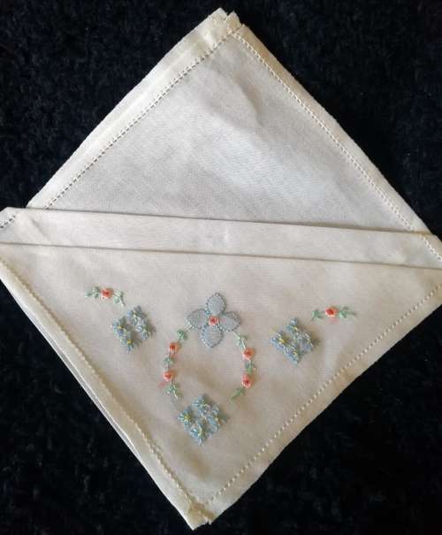 Vintage Embroidered Handkerchiefs (8)
