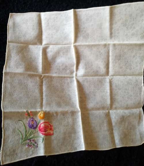 Vintage Embroidered Handkerchiefs (8)