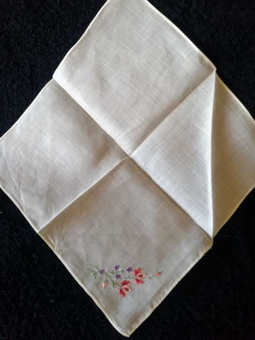 Vintage Embroidered Handkerchiefs (8)