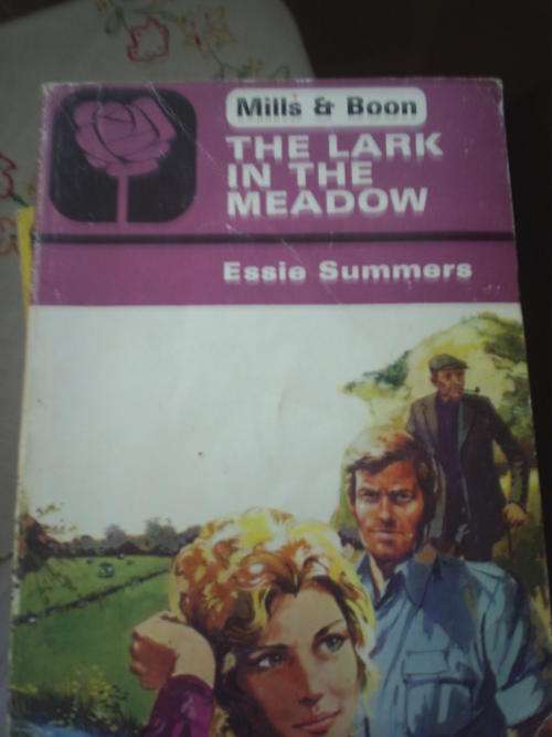 Mills & Boon:  The Lark In The Meadow - Essie Summers (1978)
