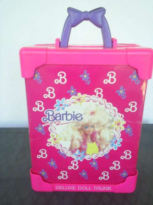 Barbie Deluxe Doll Trunk (+/- 22cm x 30cm x 14cm)