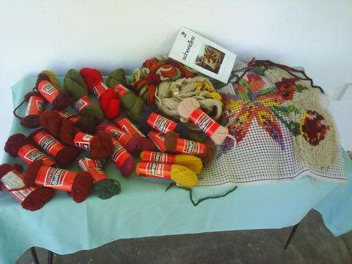 Scheepjess Decorative Carpet/ Pillow Kit With 100% Wool Patons Yarn